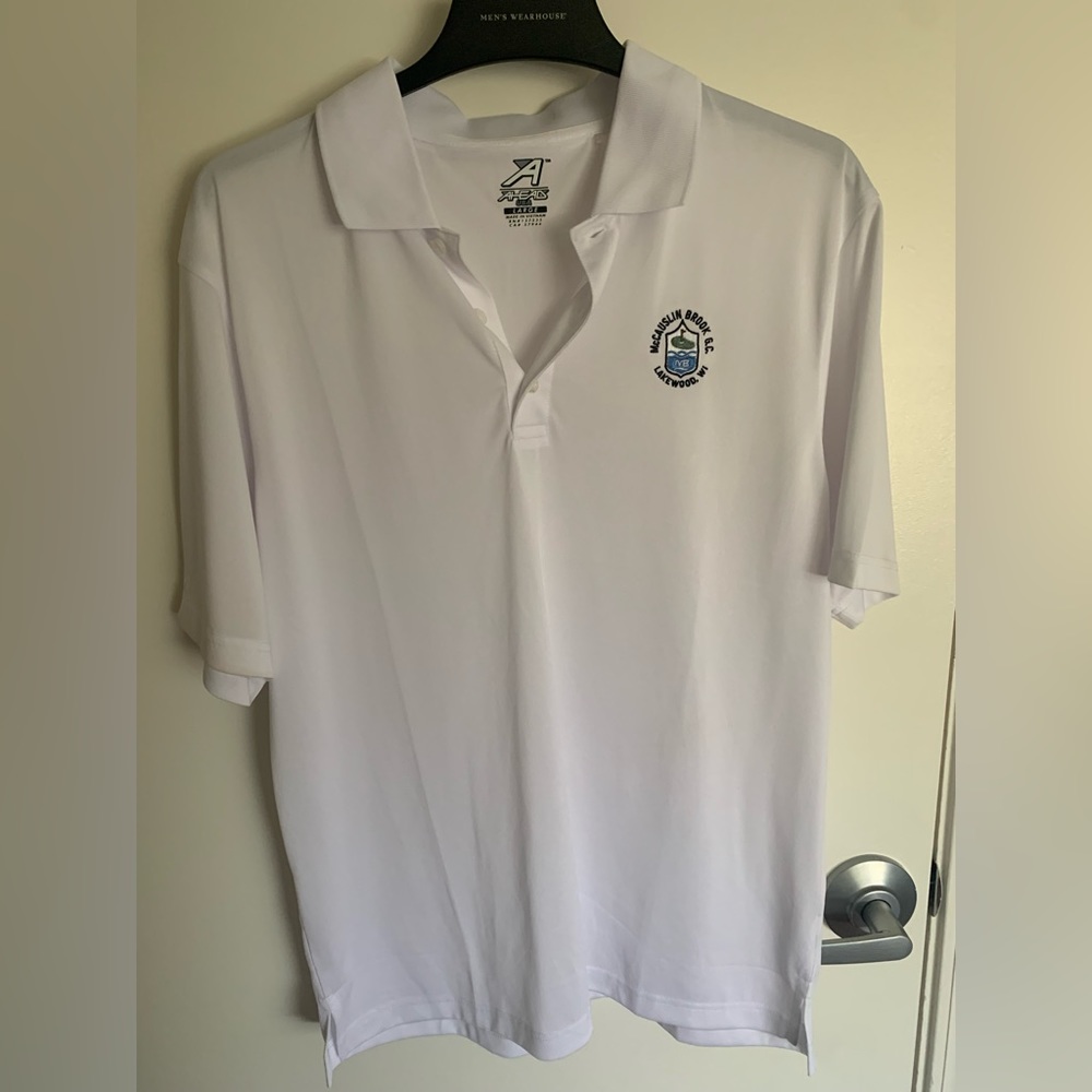 Great condition men’s white golf course polo